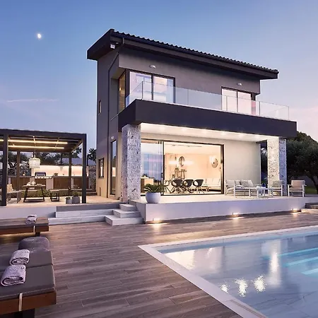 Villa Carpos *